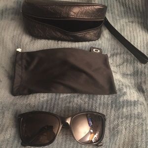 Women’s sunglasses